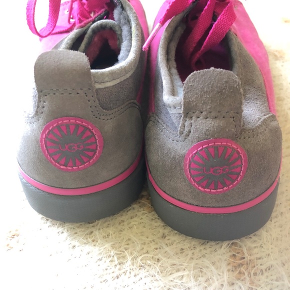 Ugg Australia Shearling Lined Sneakers NEW! - Picture 5 of 7